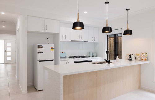 Jimboomba House | Brand new 4BR Family-friendly house, WIFI, Garage