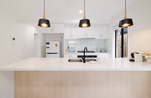 Jimboomba House | Brand new 4BR Family-friendly house, WIFI, Garage