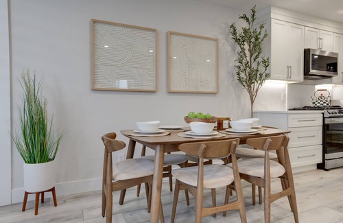 Hockinson House | BRAND NEW! 5 bedroom guesthouse in Brush Prairie sleeps 10