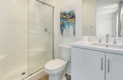 Moreno Valley House | Brand-New 500sf Oasis near UC Riverside / 30+Days / 1.7 miles from Hospital