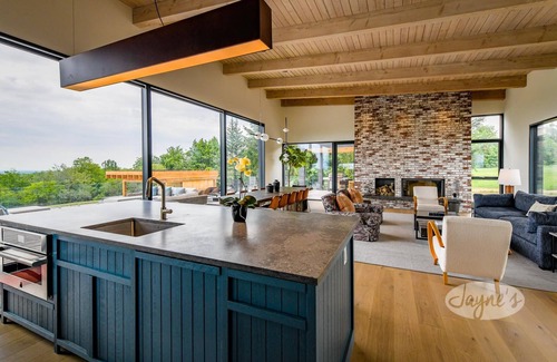 Creemore Other | Brand New 5bdrm 3bath modern home in Creemore!