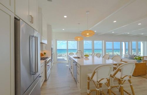 Villa Segunda House | BRAND NEW 6 Bedroom, 6 Full Bath and one1/2 Bath/Gulf Front Home/Private Pool