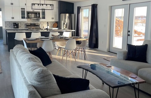 Port Howe House | Brand new 6 person ocean front bungalow