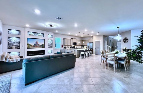 Four Corners Villa | Brand New 8 Bed 6 Bath Disney Theme Villa With Free Heated Pool & BBQ
