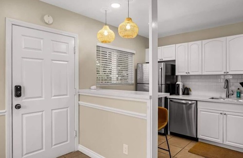 West Beach Apartment | Brand New Apartment Close to Beach and Downtown!
