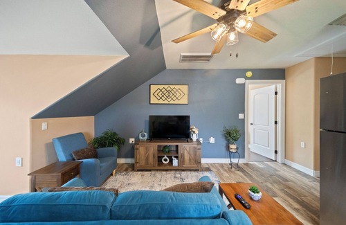 Southeast Houston Apartment | Brand New Apartment near Hobby Airport