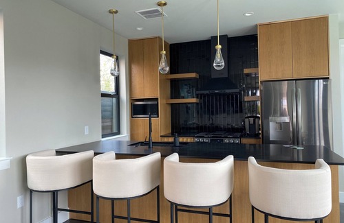 Cherrywood House | Brand New Austin Downtown Home -Pool
