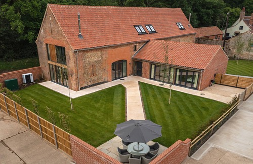 Melton Constable House | Brand new barn conversion. Perfect location for North Norfolk Coast.
