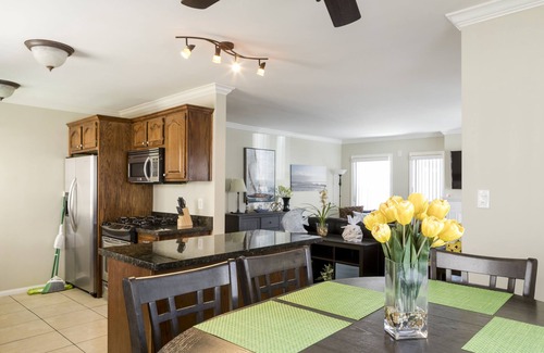 Belmont Shore Apartment | Brand New Beach Cottage Belmont Shores!