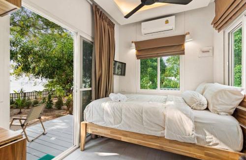 Taling Ngam House | Brand New Beachfront & Secluded Tiny House