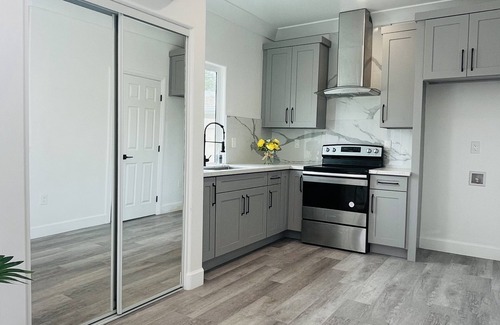 Garden Grove Apartment | BRAND NEW BEAUTY STUDIO IN GARDEN GROVE