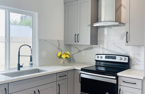 Garden Grove Apartment | BRAND NEW BEAUTY STUDIO IN GARDEN GROVE