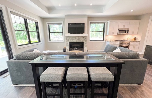 Birchwood Farms House | Brand New Birchwood Townhouse - 3 Bedrooms, 2 Bathrooms, Sleeps 6!