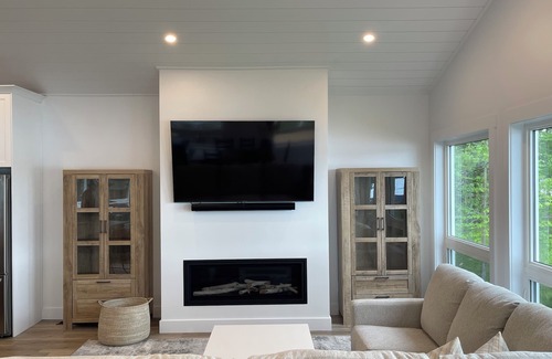 Buckhorn Cottage | Brand New Buckhorn Lake Cottage