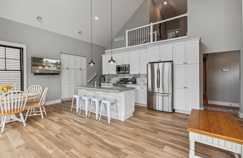 Crystal Cottage | Brand New Build! Crystal Lake Cottage - Sleeps 6 - Montcalm County