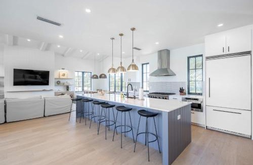 Key West House | Brand New Build Larkshine House - Pool
