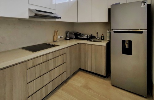Colonia Centro Condo | Brand New Build - Location, Location, Pool Roof Top.