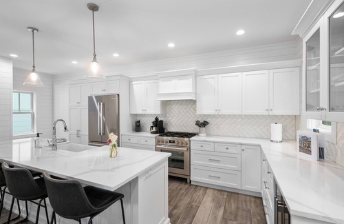 Lakeside House | Brand new cottage. Inside Lakeside- Beds premade with linens- Golf cart included