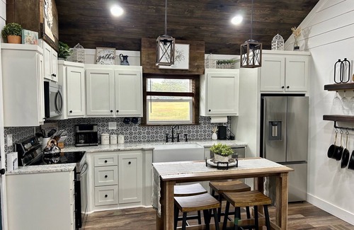 Pelahatchie Cabin | Brand New Cabin overlooking lake with great fishing!