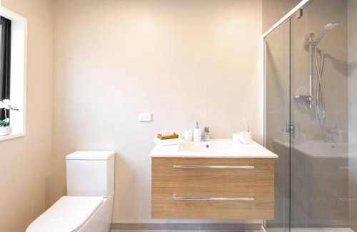 Addington Apartment | Brand New & Central Townhouse