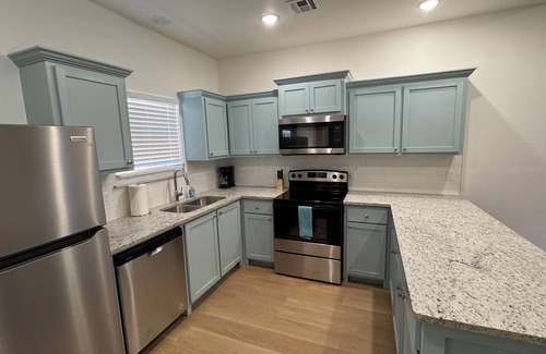 Chickasha House | Brand New Charming 2B/2B in Chickasha, Near Downtown!