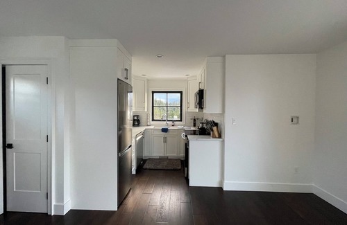 Telegraph Cove Apartment | Brand new coach house studio suite w/stunning ocean view! Short walk to marina.