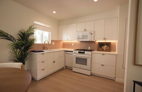 Eagle Rock Apartment | Brand new community- Prime Highland Park! Unit 2