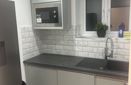 West Thurrock Apartment | Brand New cosy 2 bedroom apartment with early check in and late check out