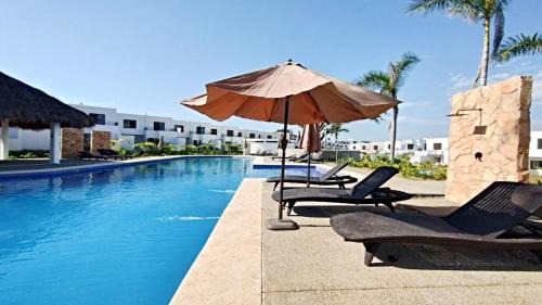 Nuevo Vallarta House | Brand New Cow House Aldea Hortus 136 by Kivoya