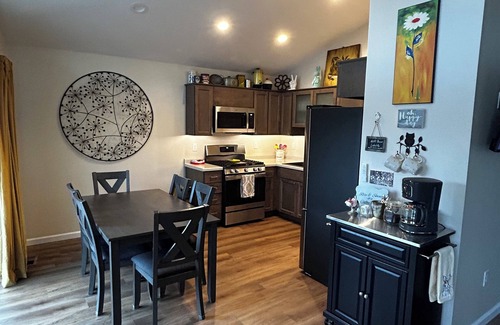 Como House | Brand New, Cozy 2-bdrm cottage with 2.5 baths & 3 bedsnMinutes from Lake Geneva