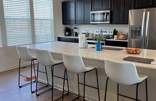 Zionsville Condo | Brand new cozy 4-bedroom condo w/WiFi, AC and pond view in charming Zionsville