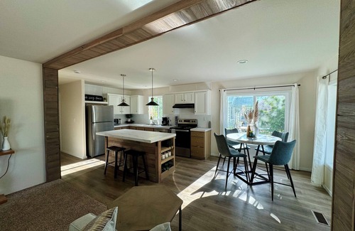 Duchesne House | Brand New Cozy Home in Duchesne