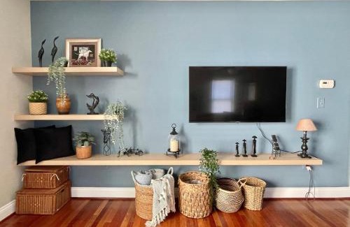 West Falls Church Apartment | Brand New, Cozy, Modern, One-bedroom Apartment