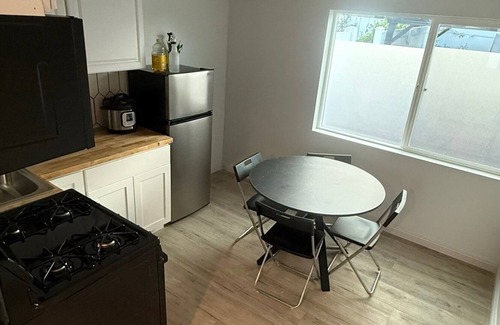Woodland Hills Apartment | Brand new, cozy, private and peaceful one bedroom, one bath apartment