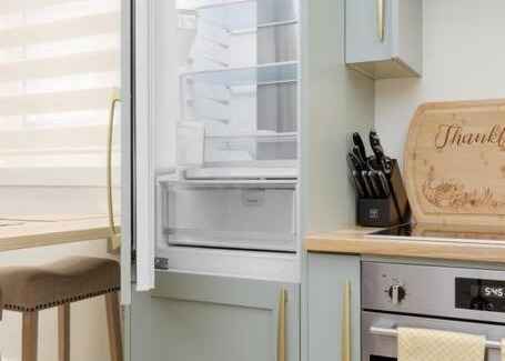 Richmond Apartment | BRAND NEW Cozy Scandinavian Suite