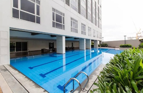 Wack-Wack Greenhills Condo | Brand NEW:Cozy Studio Unit across EDSA Shangrila