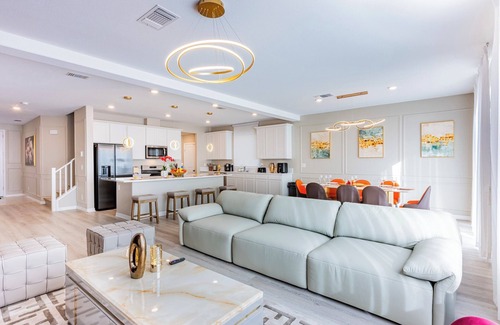 Enterprise Villa | Brand new decorated single family villa with 5 Bedrooms and 6 King bed 37