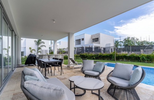 El Soco Villa | Brand New, Modern, and Beautiful Villa in Playa Nueva Romana