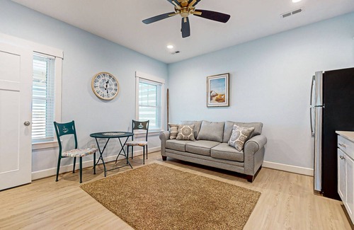 Avon House | Brand New Downstairs Duplex in Avon, NC with Wifi and a short walk to the Beach