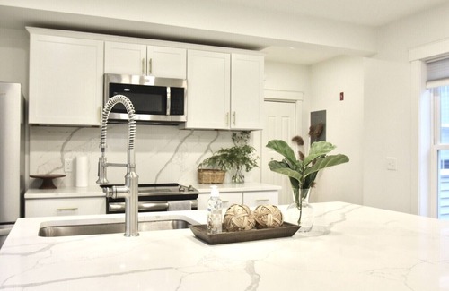 Brunswick Apartment | Brand New Downtown 2BR on Noble Next to Bowdoin(Safe&Sound)