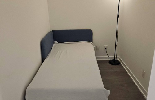 Riverside Apartment | Brand New Downtown cozy condo