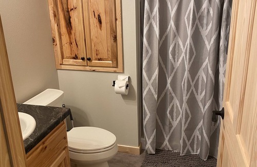 Webster Condo | Brand New Duplex Across the road from Devils Lake w/lake access