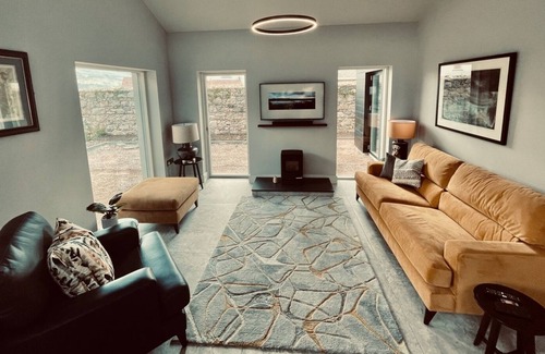 Rostrevor House | Brand new ECO Build in heart of village , near sea and mountains