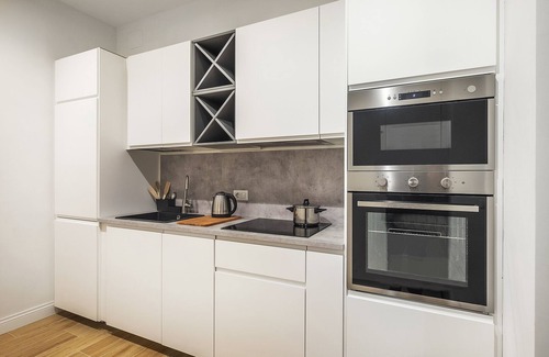 Rione II Trevi Apartment | Brand new elegant cozy in the heart of Rome. For couple or family wifi AC
