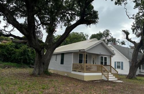 Almont House | Brand New Entire house in Atlantic