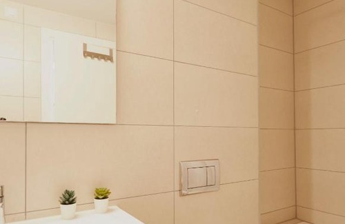 Mea She'arim Apartment | - Brand New Flat Haneviim Street -