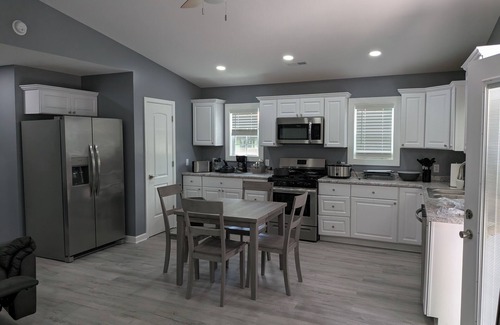 Big Creek House | Brand New Floating Home on Norris Lake : Sleeps 12 : Swim, Grill & Relax! #3