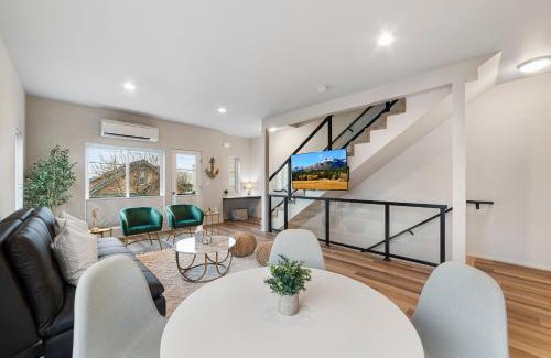 Anacortes House | BRAND NEW Fully Updated Condo 918 in Anacortes
