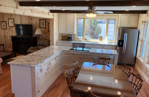Vermilion House | BRAND NEW ! GORGEOUS 3 BEDROOM LAKEFRONT IN VERMILION