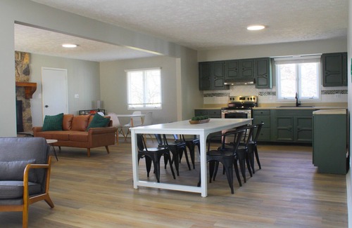 Westfield House | Brand New Grand Park Hideaway